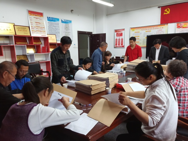 學校督導專家蒞臨馬克思主義學院開展第四次教學材料專項檢查與教育教學質(zhì)量評價